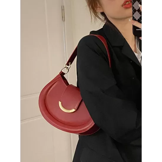 Stylish Underarm Bag Versatile Messenger Bag Stylish Underarm Bag Versatile Messenger Bag