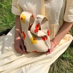 Contrast Color Flower Woven Handbag