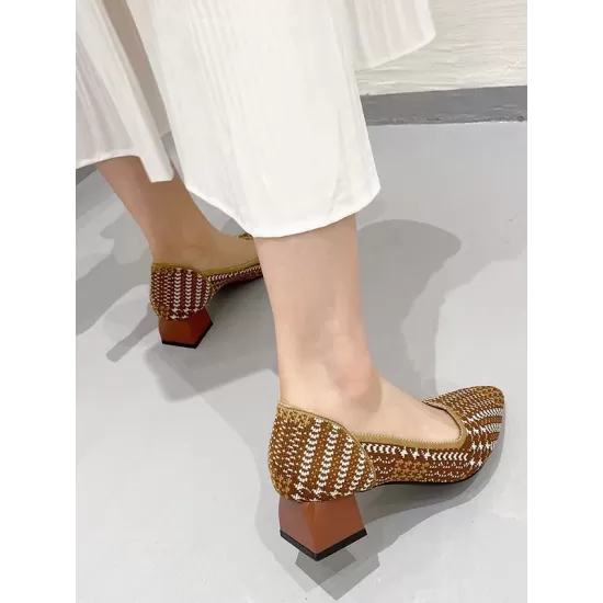 Contrast Color Houndstooth Pointed-Toe V-Cut Pumps Contrast Color Houndstooth Pointed-Toe V-Cut Pumps