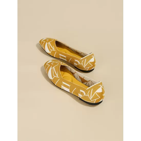 Color-Block Contrast Color Square-Toe V-Cut Flat Shoes Color-Block Contrast Color Square-Toe V-Cut Flat Shoes