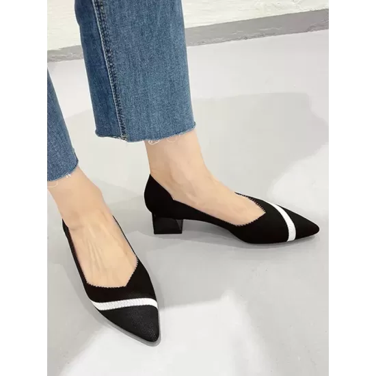 Contrast Color Pointed-Toe V-Cut Pumps Contrast Color Pointed-Toe V-Cut Pumps