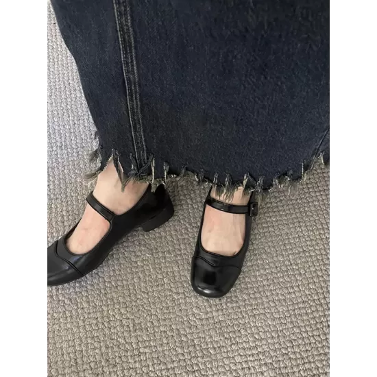 Round Cut Round-Toe Split-Joint Mary Janes Round Cut Round-Toe Split-Joint Mary Janes