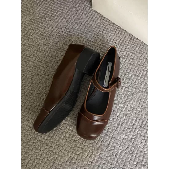 Round Cut Round-Toe Split-Joint Mary Janes Round Cut Round-Toe Split-Joint Mary Janes