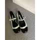Round Cut Round-Toe Split-Joint Mary Janes Round Cut Round-Toe Split-Joint Mary Janes