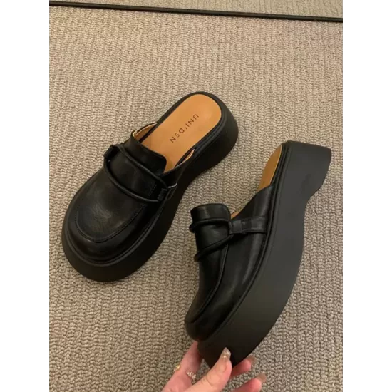Round-Toe Slippers&Mules Platform Shoes Loafers Round-Toe Slippers&Mules Platform Shoes Loafers