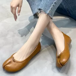 Cloven Round Cut Shallow Cut Flats