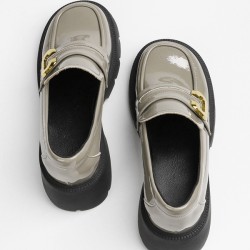 Round-Toe Split-Joint Loafers