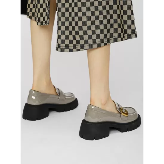 Round-Toe Split-Joint Loafers Round-Toe Split-Joint Loafers