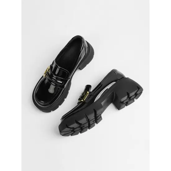 Round-Toe Split-Joint Loafers Round-Toe Split-Joint Loafers