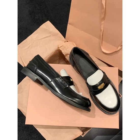 Round-Toe Split-Joint Loafers Round-Toe Split-Joint Loafers