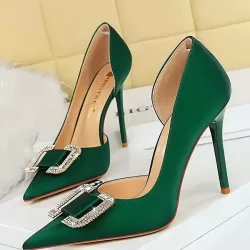 Pointed-Toe Shallow Cut Scarpin Salto Pumps