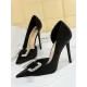 Pointed-Toe Shallow Cut Scarpin Salto Pumps Pointed-Toe Shallow Cut Scarpin Salto Pumps