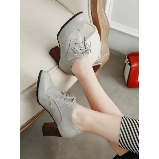 Lace-Up Pointed-Toe Split-Joint Pumps Lace-Up Pointed-Toe Split-Joint Pumps