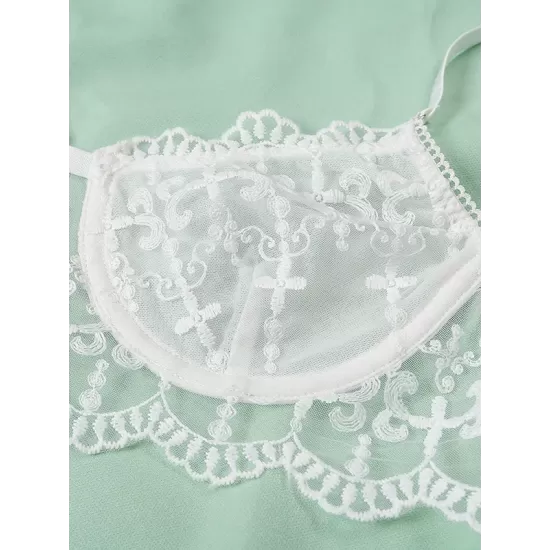 Sweet Floral Lace Underwired Bandeau Split Lingerie Sweet Floral Lace Underwired Bandeau Split Lingerie