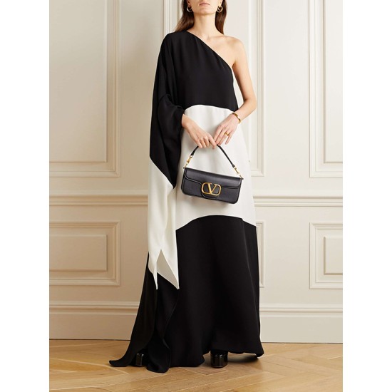 Batwing Sleeves Contrast Color Split-Side One-Shoulder Maxi Dresses Batwing Sleeves Contrast Color Split-Side One-Shoulder Maxi Dresses