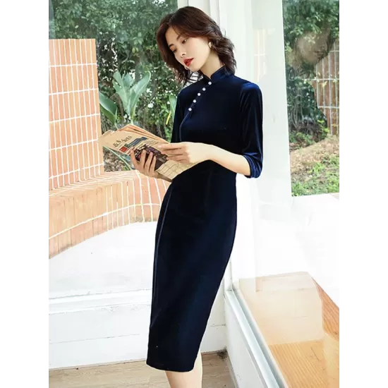 Solid Color Velvet Banquet Split-Side Long Cheongsams Solid Color Velvet Banquet Split-Side Long Cheongsams