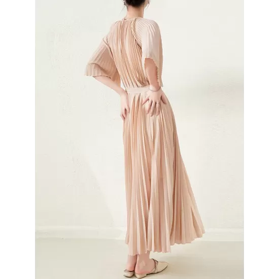 Loose Pleated With Waistband Solid Color Round-Neck Maxi Dresses Loose Pleated With Waistband Solid Color Round-Neck Maxi Dresses