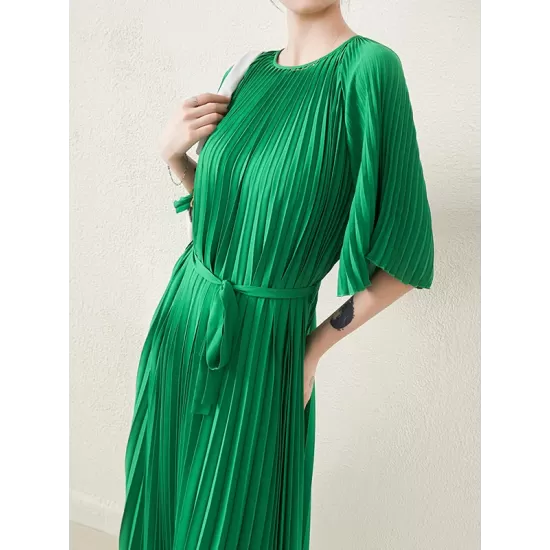 Loose Pleated With Waistband Solid Color Round-Neck Maxi Dresses Loose Pleated With Waistband Solid Color Round-Neck Maxi Dresses
