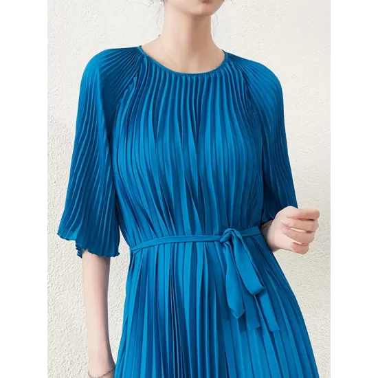 Loose Pleated With Waistband Solid Color Round-Neck Maxi Dresses Loose Pleated With Waistband Solid Color Round-Neck Maxi Dresses