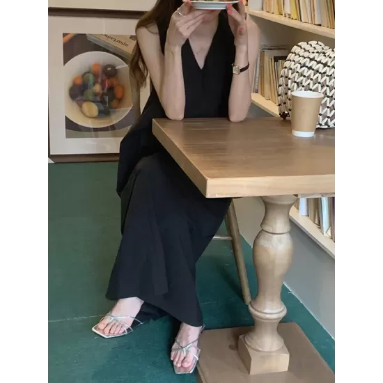 Solid Color Loose Sleeveless Round-neck Midi Dresses Solid Color Loose Sleeveless Round-neck Midi Dresses