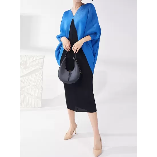 Contrast Color Pleated Batwing Sleeves Loose Round-neck Midi Dresses Contrast Color Pleated Batwing Sleeves Loose Round-neck Midi Dresses