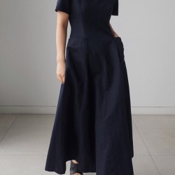 Simple Casual Solid Color Pleated Midi Dress