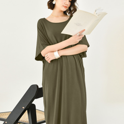 Casual Batwing Half Sleeves Solid Color Round-Neck Midi Dresses