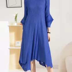 Pleated Solid Color Irregular clipping Loose Round-neck Midi Dresses