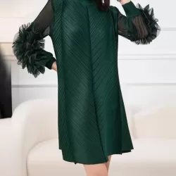 Embroidered Pleated Solid Color Long Sleeves Loose Round-neck Midi Dresses