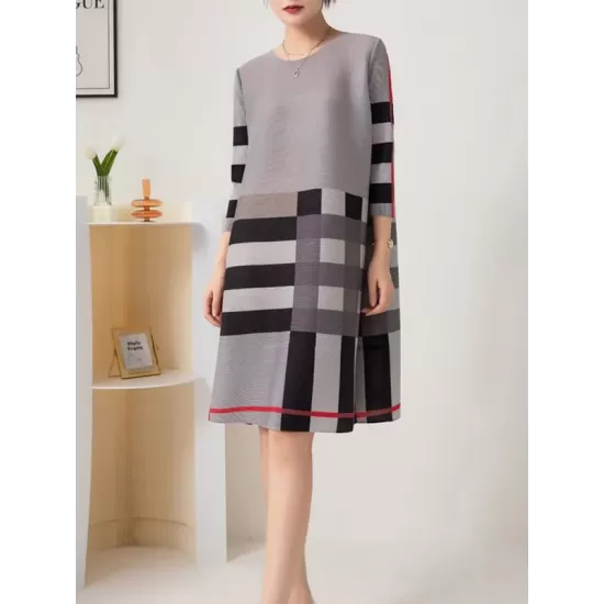 Contrast Color Plaid Pleated A-Line Loose Round-Neck Mini Dresses Contrast Color Plaid Pleated A-Line Loose Round-Neck Mini Dresses