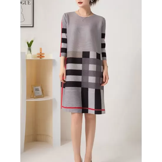 Contrast Color Plaid Pleated A-Line Loose Round-Neck Mini Dresses Contrast Color Plaid Pleated A-Line Loose Round-Neck Mini Dresses