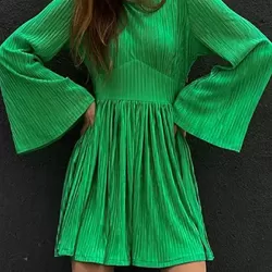 High-Waisted Pleated Solid Color Zipper A-line Flared Sleeves Round-neck Mini Dresses
