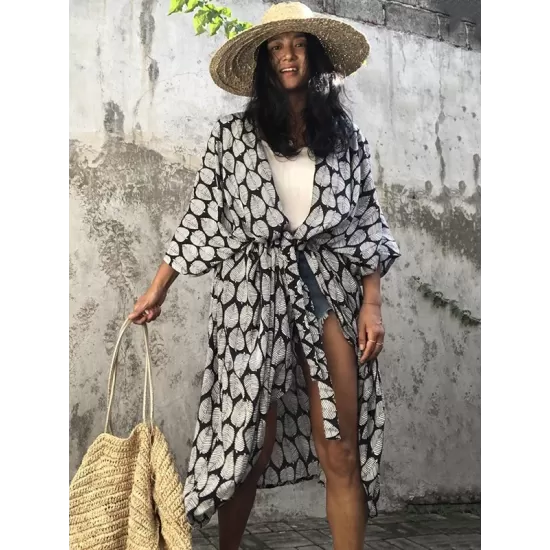 Bohemia Oversized Printed Batwing Sleeves Cover-Up Bohemia Oversized Printed Batwing Sleeves Cover-Up
