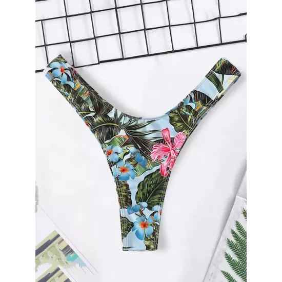 Floral-Print Triangles Low Waist Bikini Pants Floral-Print Triangles Low Waist Bikini Pants