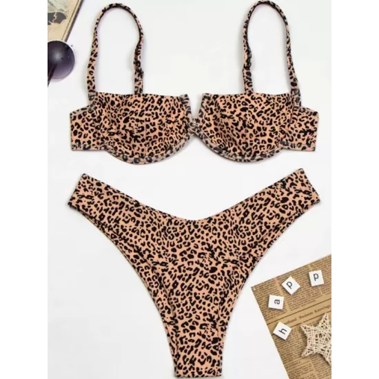 Underwired Leopard Three Pieces Bikini Set Underwired Leopard Three Pieces Bikini Set