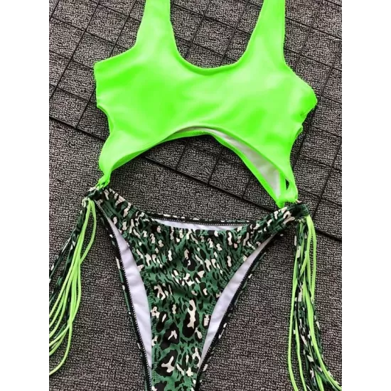 Hollow Tasseled Color-Block One-Piece Swimwear Hollow Tasseled Color-Block One-Piece Swimwear