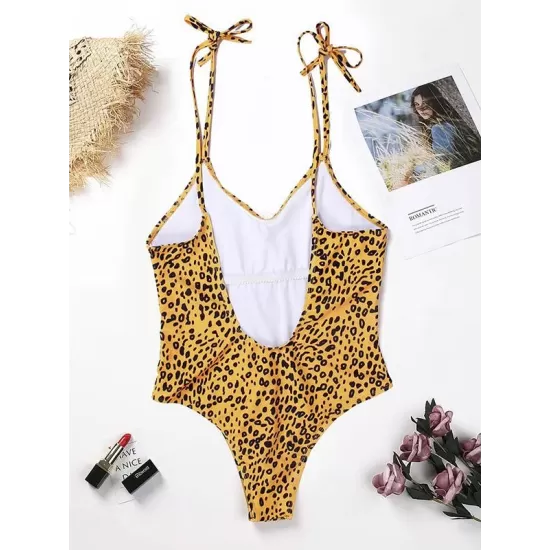Leopard Print Knotted One-Piece Swimwear Leopard Print Knotted One-Piece Swimwear