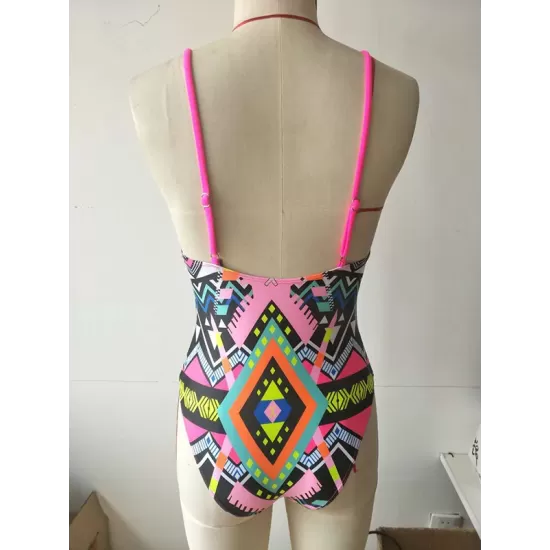 Spaghetti-Neck Floral Print Tight One-Piece Swimwear Spaghetti-Neck Floral Print Tight One-Piece Swimwear