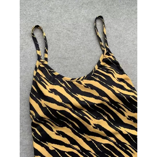 Spaghetti-Neck Tiger Print Backless Sey Slim One-Piece Swimwear Spaghetti-Neck Tiger Print Backless Sey Slim One-Piece Swimwear