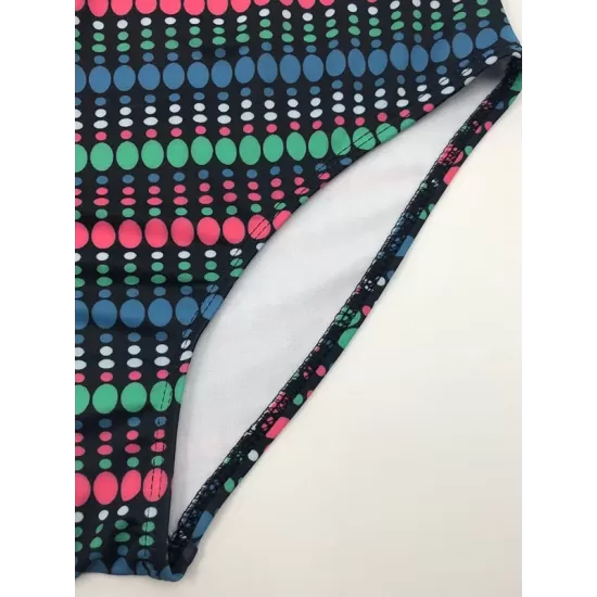 Conservative Falbala Bandeau +Colorful Bikini Pants Conservative Falbala Bandeau +Colorful Bikini Pants