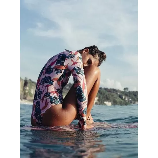 Floral Printed Long Sleeves One Piece Wetsuit Floral Printed Long Sleeves One Piece Wetsuit