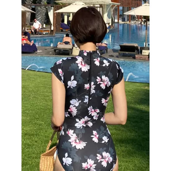 Cheongsam Style Zipper Short Sleeve Buttons Floral One-Piece Swimsuit Cheongsam Style Zipper Short Sleeve Buttons Floral One-Piece Swimsuit