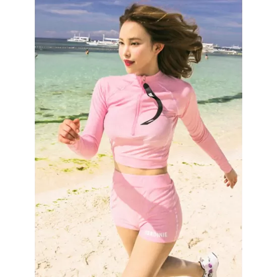 Long Sleeve Zipper Padded High-Waisted Split Rash Guard Swimwear Long Sleeve Zipper Padded High-Waisted Split Rash Guard Swimwear