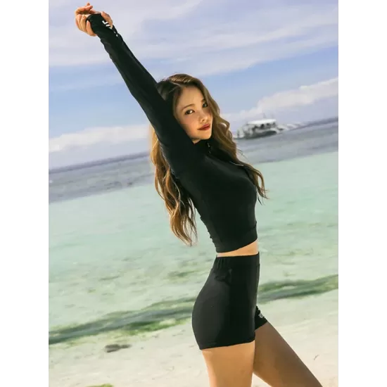 Long Sleeve Zipper Padded High-Waisted Split Rash Guard Swimwear Long Sleeve Zipper Padded High-Waisted Split Rash Guard Swimwear