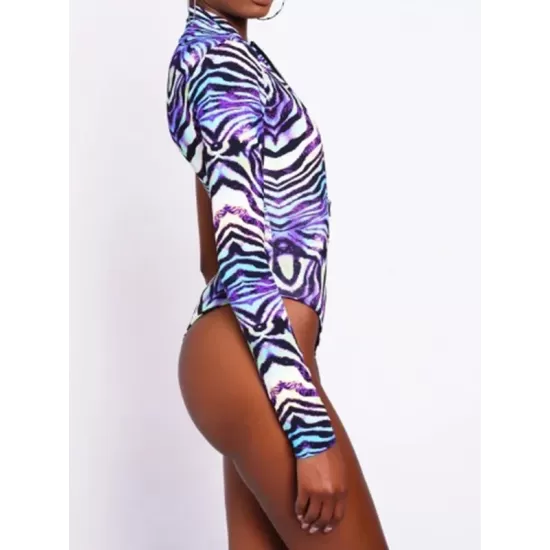 Stripe Print One-Shoulder Long Sleeve Zipper One-Piece Swimwear Stripe Print One-Shoulder Long Sleeve Zipper One-Piece Swimwear